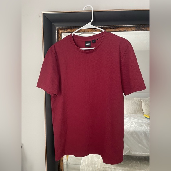BOSS Men's Burgundy T-Shirt - Picture 2 of 3